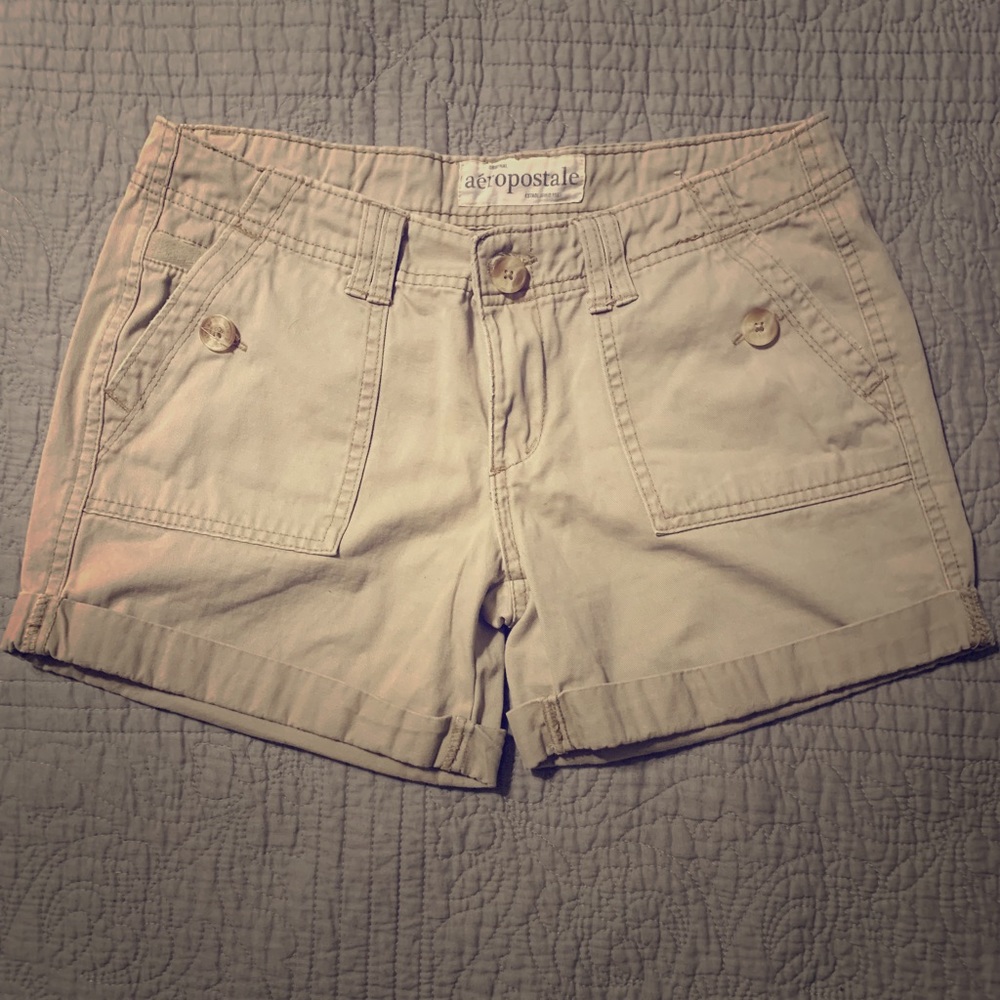 Women’s Khaki Shorts